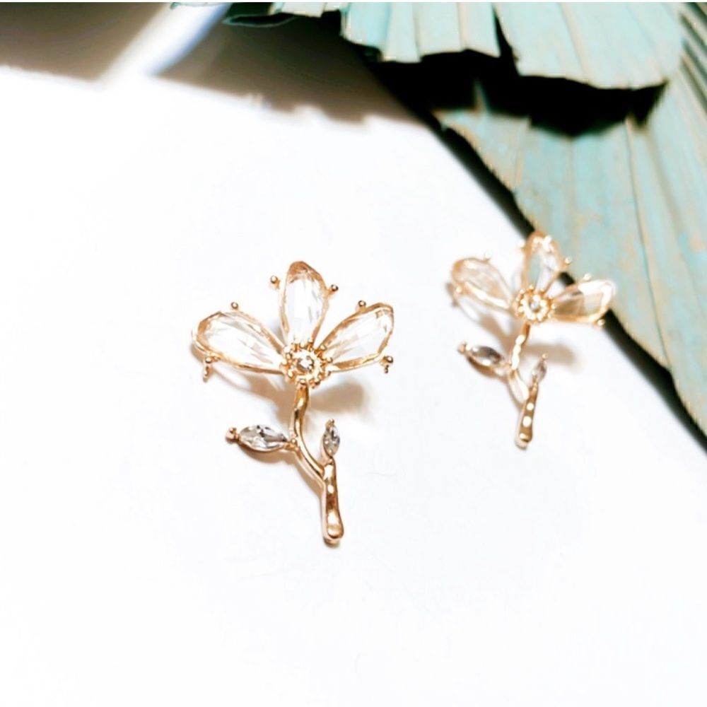 Crystal flower earrings #527
